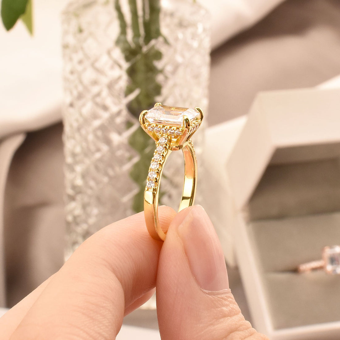 Solid Gold, Solid Style: Elevating Your Look with Solid Gold Jewellery
