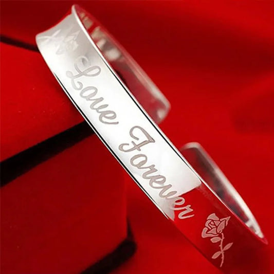 Love Your Bling: A Guide to Keeping Your Jewellery Sparkling Forever